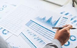 3λ��Ӫ��ҵר�ҵ�ѡ�й�����ԺԺʿ