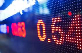 ��ϡ��ɫ��һ���Ⱦ�����ͬ��Ԥ��217%��281% ϡ����Ʒҵ���Ȳ�����