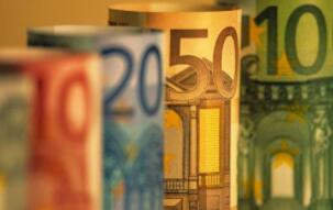 11��10������Ҷ���Ԫ�м�۵���45������