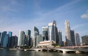 ����ί����һ��ѹʵ��ҵ�����ʲ���ֵ��ֵ�ͷ��շ����������Σ�ͻ��ץ�ù���ĸ������ж�